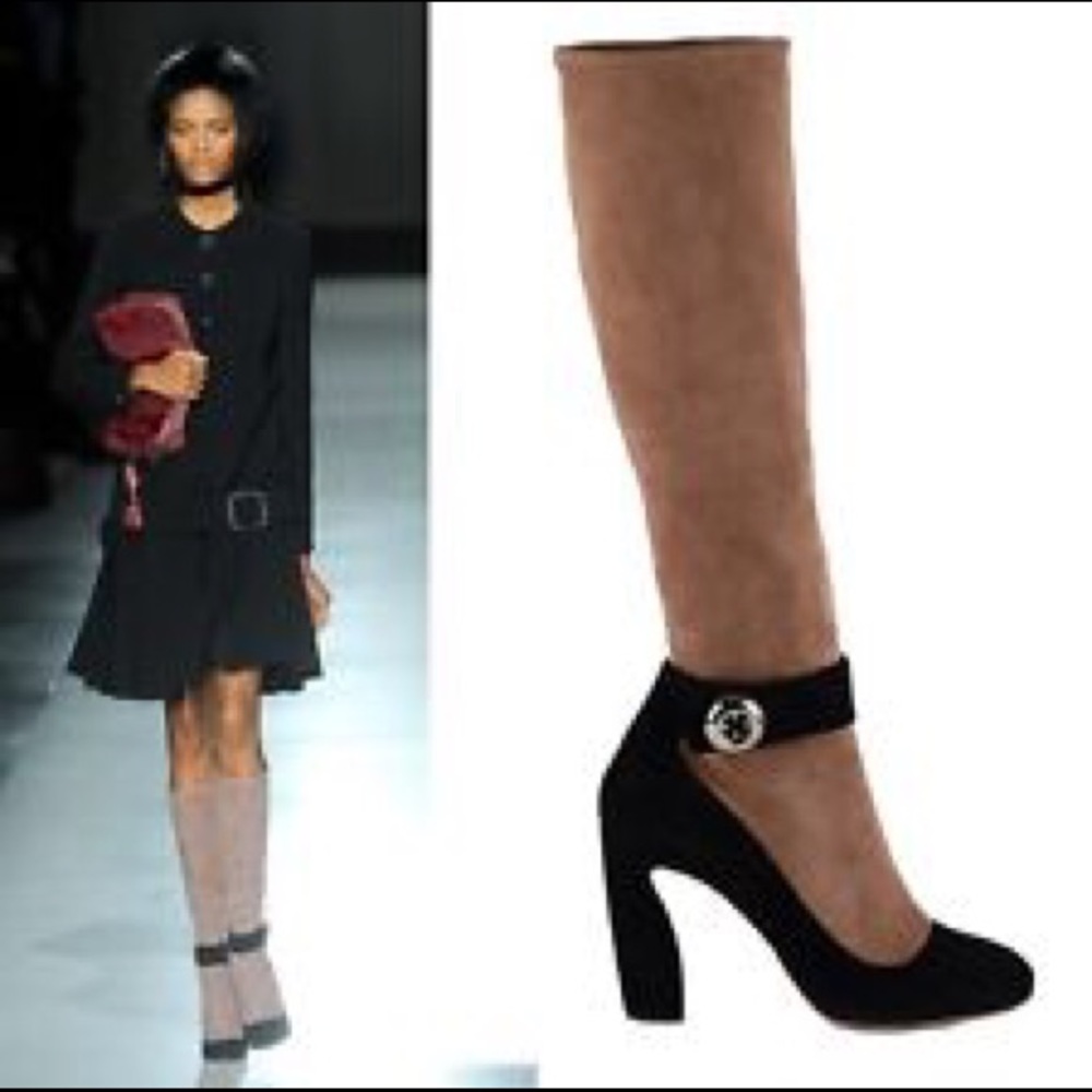 💥2/27 HP💥PRADA bi-color suede, ankle strap boot